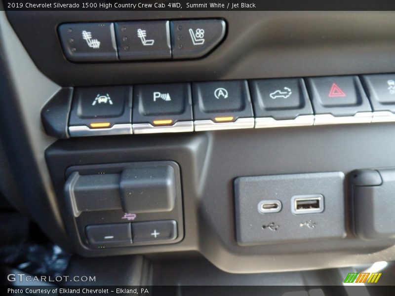 Controls of 2019 Silverado 1500 High Country Crew Cab 4WD