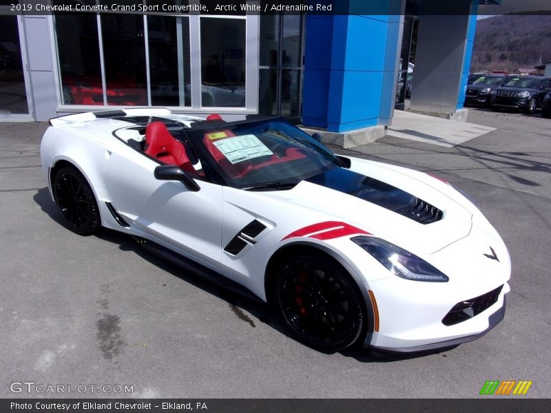 Front 3/4 View of 2019 Corvette Grand Sport Convertible