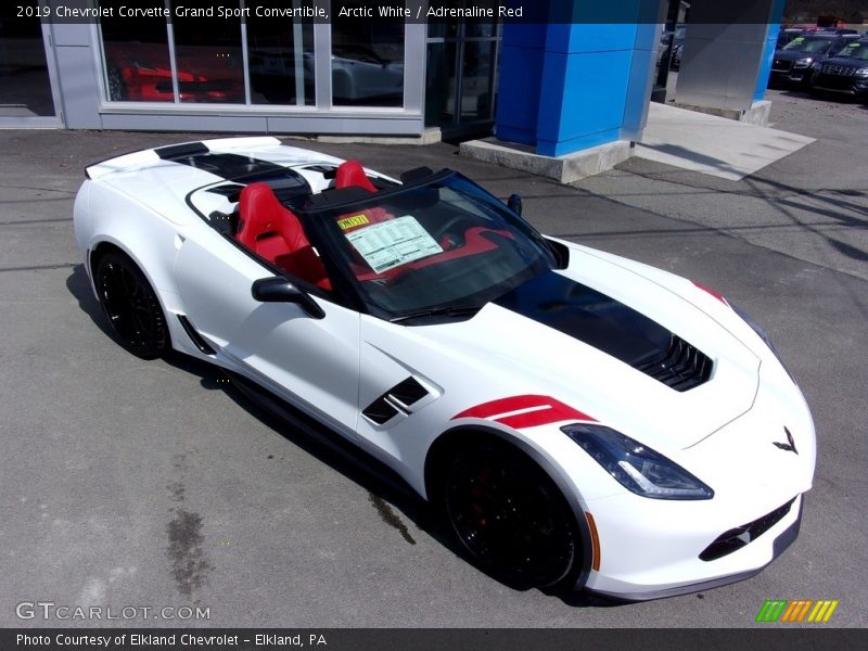 Arctic White / Adrenaline Red 2019 Chevrolet Corvette Grand Sport Convertible