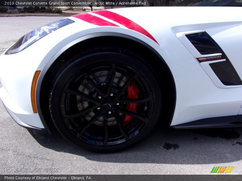 Arctic White / Adrenaline Red 2019 Chevrolet Corvette Grand Sport Convertible