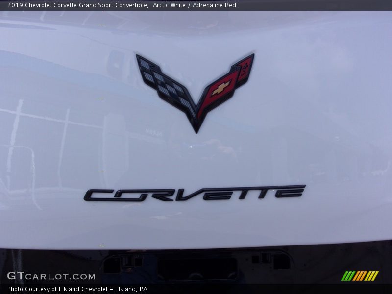 Arctic White / Adrenaline Red 2019 Chevrolet Corvette Grand Sport Convertible