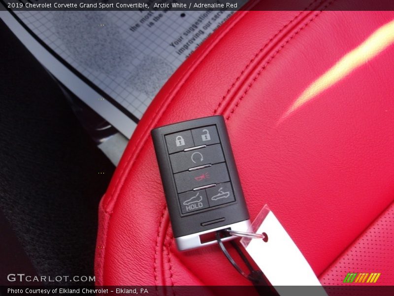 Arctic White / Adrenaline Red 2019 Chevrolet Corvette Grand Sport Convertible