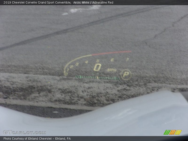 Arctic White / Adrenaline Red 2019 Chevrolet Corvette Grand Sport Convertible