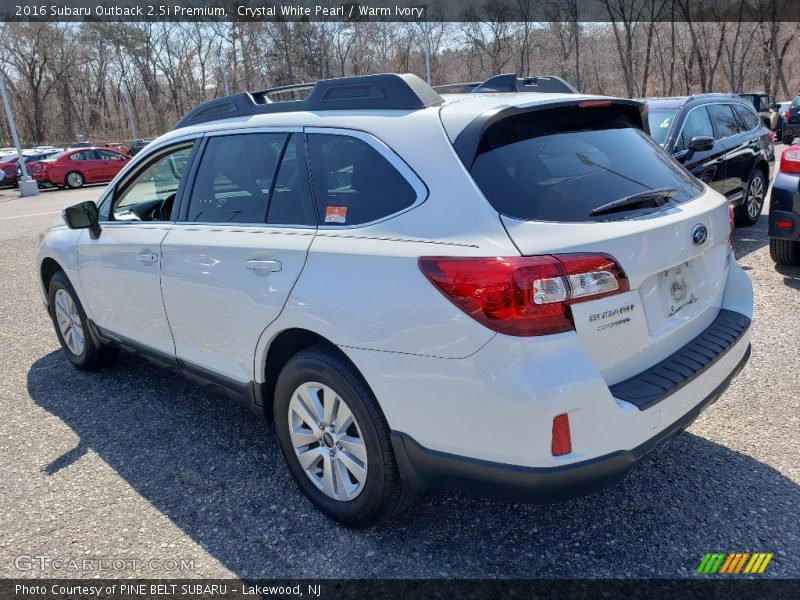 Crystal White Pearl / Warm Ivory 2016 Subaru Outback 2.5i Premium