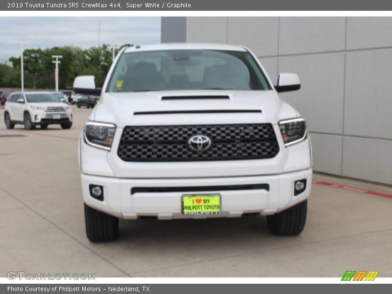 Super White / Graphite 2019 Toyota Tundra SR5 CrewMax 4x4