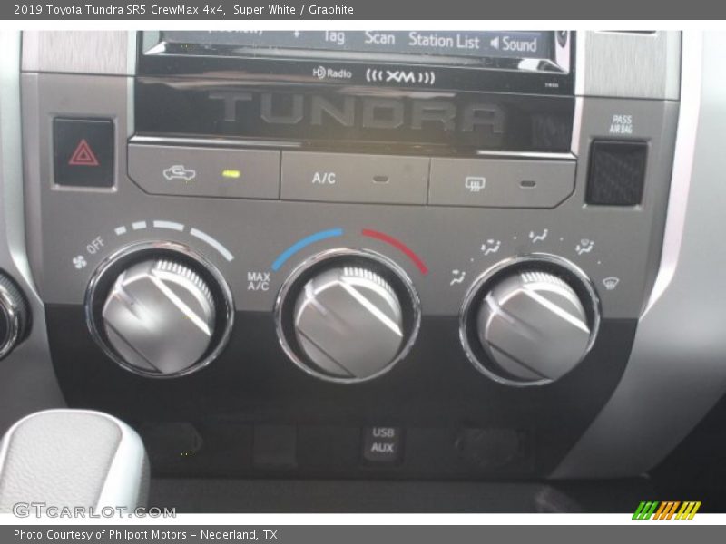 Super White / Graphite 2019 Toyota Tundra SR5 CrewMax 4x4
