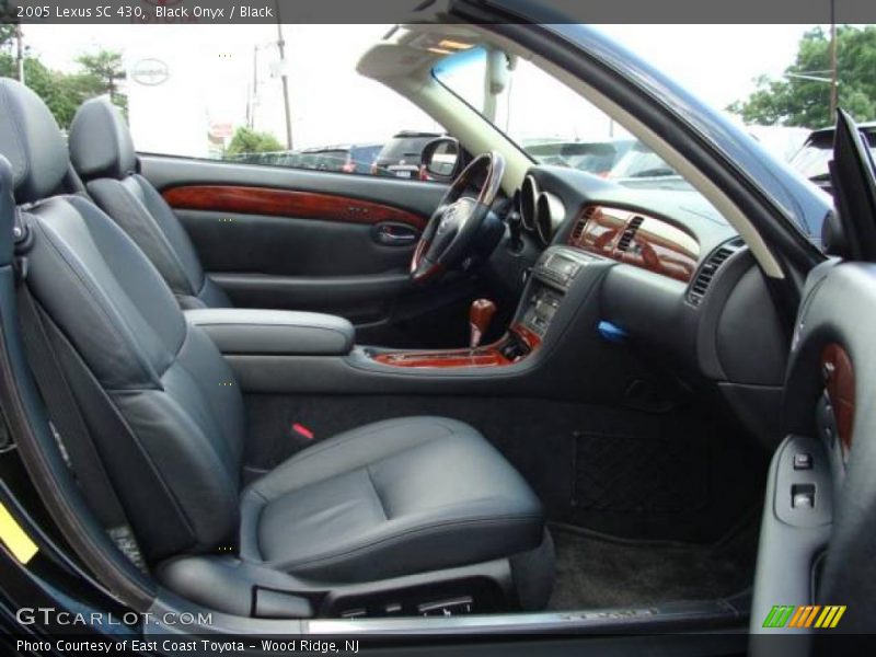 Black Onyx / Black 2005 Lexus SC 430