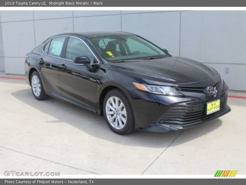 Midnight Black Metallic / Black 2019 Toyota Camry LE