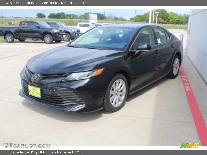Midnight Black Metallic / Black 2019 Toyota Camry LE