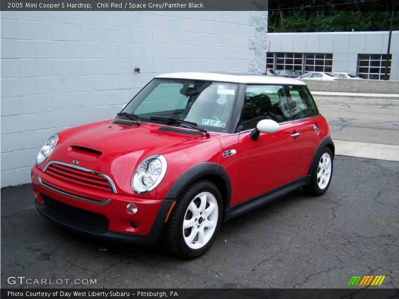 Chili Red / Space Grey/Panther Black 2005 Mini Cooper S Hardtop