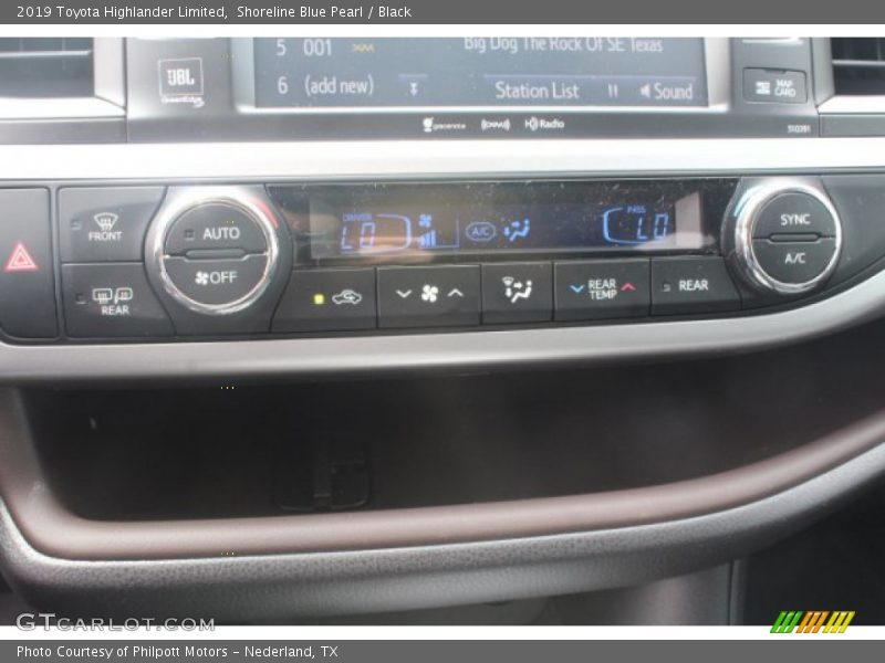 Shoreline Blue Pearl / Black 2019 Toyota Highlander Limited