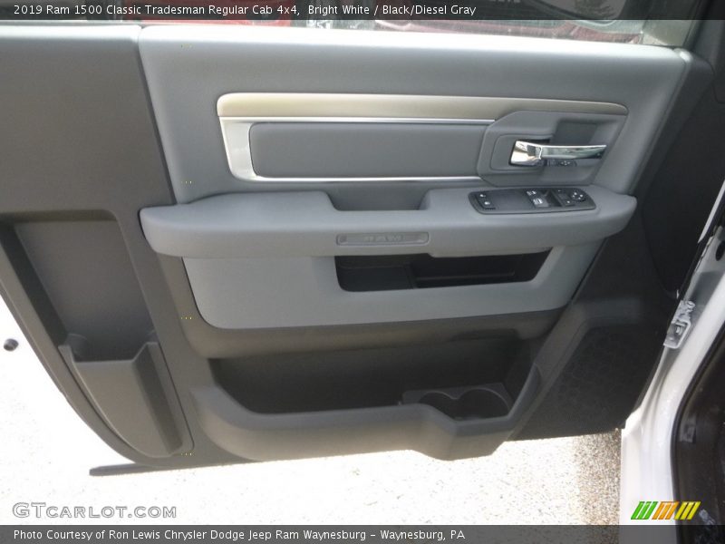 Bright White / Black/Diesel Gray 2019 Ram 1500 Classic Tradesman Regular Cab 4x4