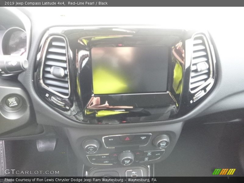 Red-Line Pearl / Black 2019 Jeep Compass Latitude 4x4