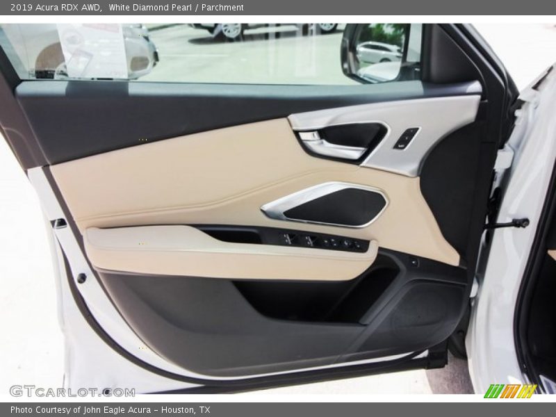 White Diamond Pearl / Parchment 2019 Acura RDX AWD