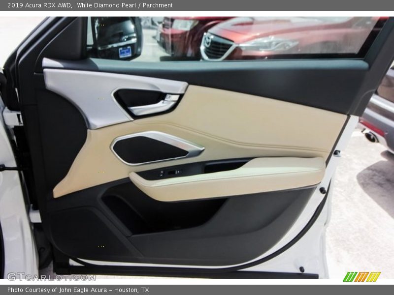 White Diamond Pearl / Parchment 2019 Acura RDX AWD