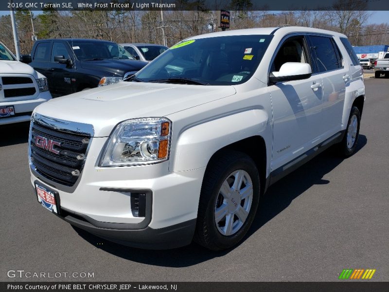 White Frost Tricoat / Light Titanium 2016 GMC Terrain SLE