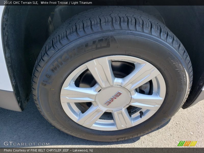 White Frost Tricoat / Light Titanium 2016 GMC Terrain SLE