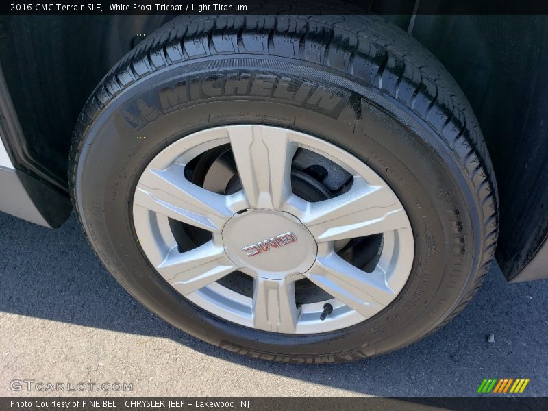 White Frost Tricoat / Light Titanium 2016 GMC Terrain SLE