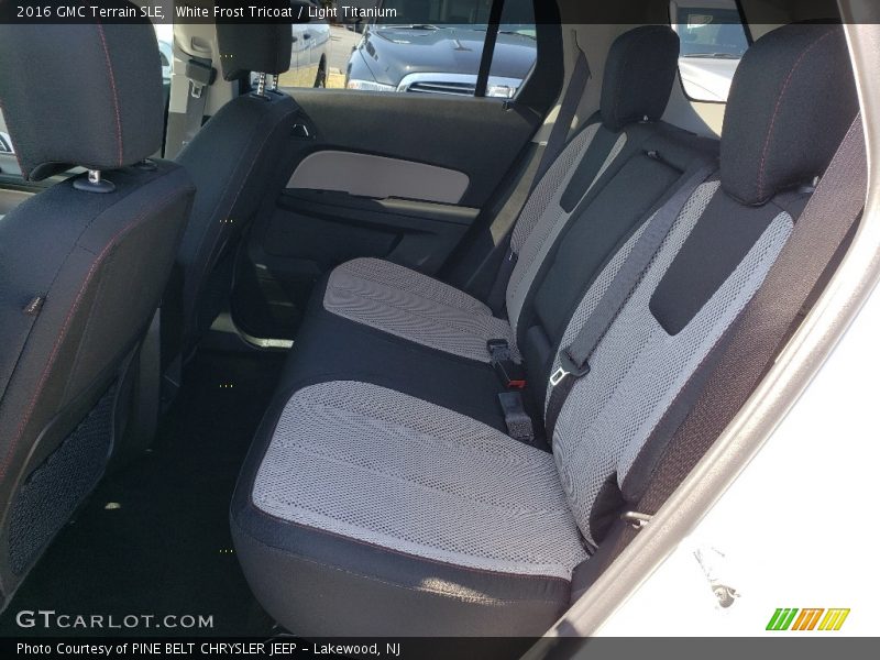 White Frost Tricoat / Light Titanium 2016 GMC Terrain SLE