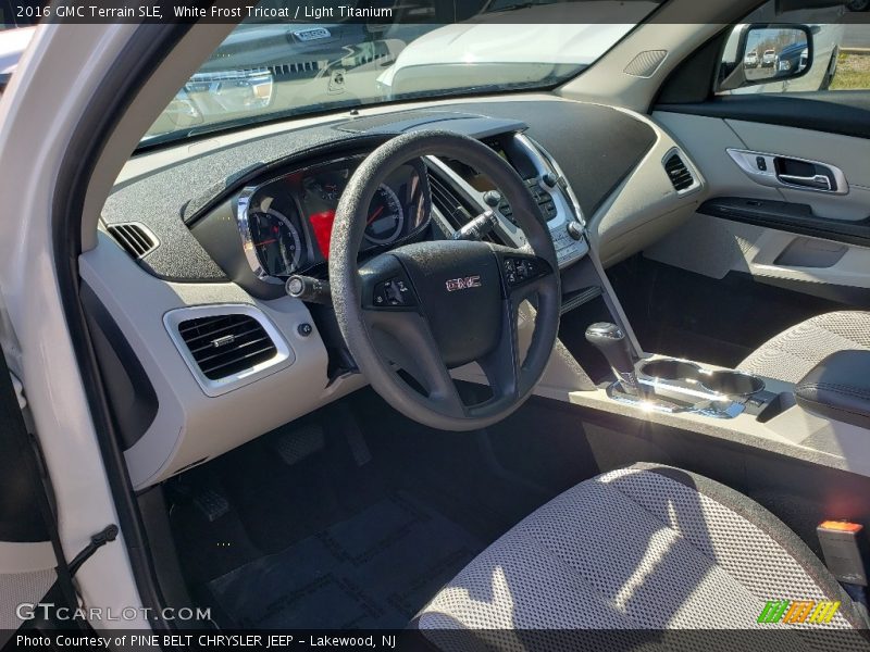 White Frost Tricoat / Light Titanium 2016 GMC Terrain SLE