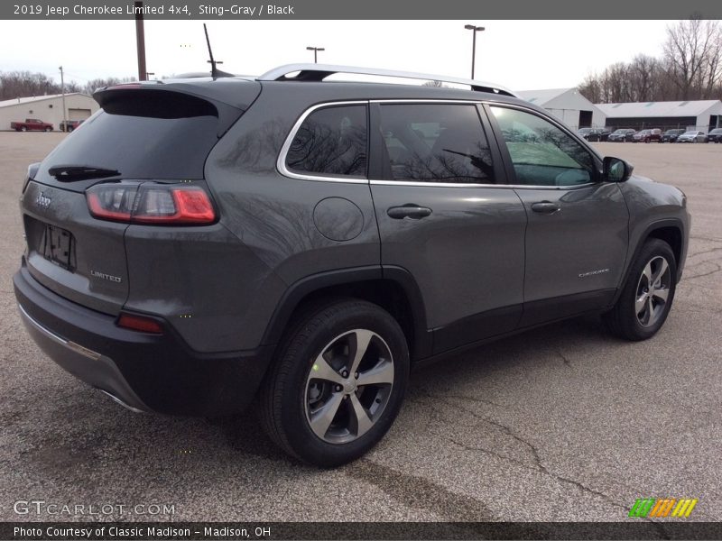 Sting-Gray / Black 2019 Jeep Cherokee Limited 4x4