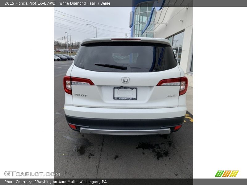 White Diamond Pearl / Beige 2019 Honda Pilot EX-L AWD