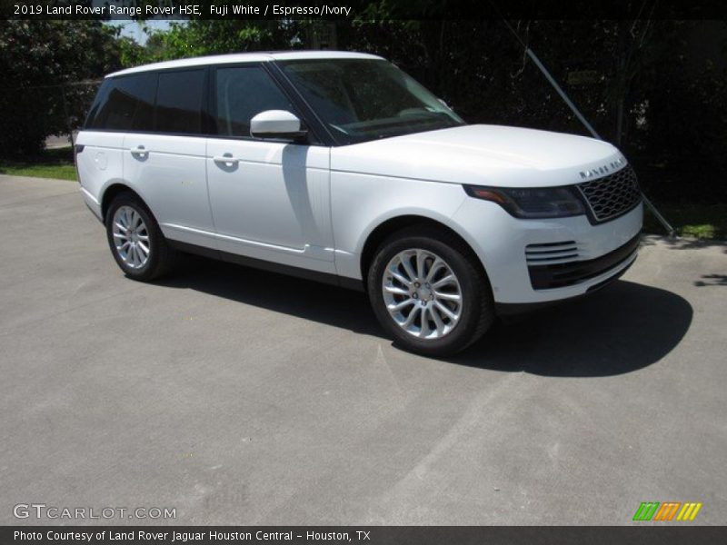 Fuji White / Espresso/Ivory 2019 Land Rover Range Rover HSE