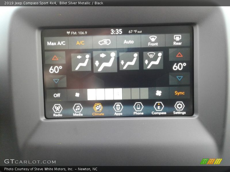 Controls of 2019 Compass Sport 4x4