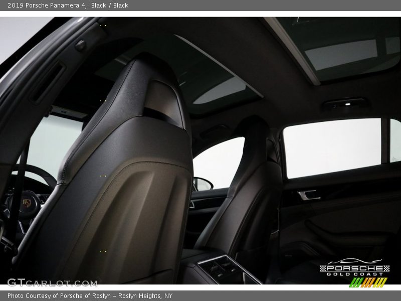 Black / Black 2019 Porsche Panamera 4