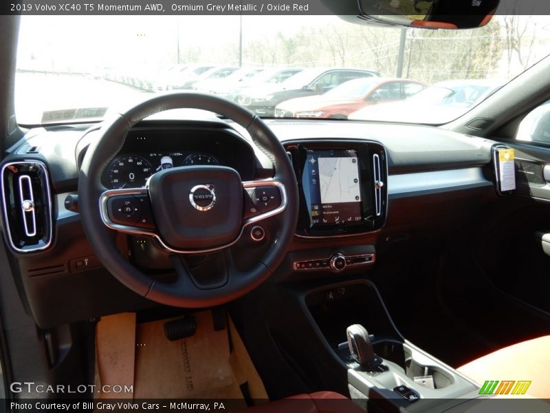 Osmium Grey Metallic / Oxide Red 2019 Volvo XC40 T5 Momentum AWD