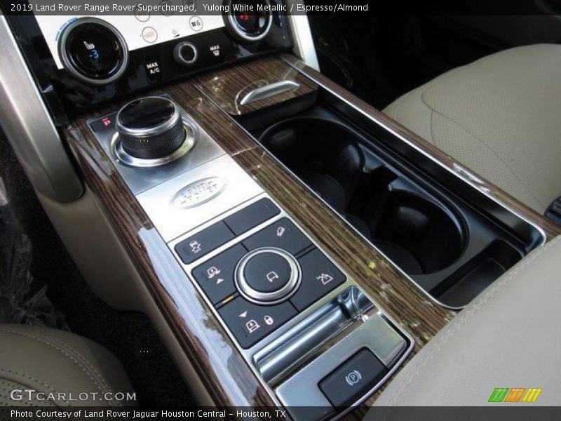 Yulong White Metallic / Espresso/Almond 2019 Land Rover Range Rover Supercharged