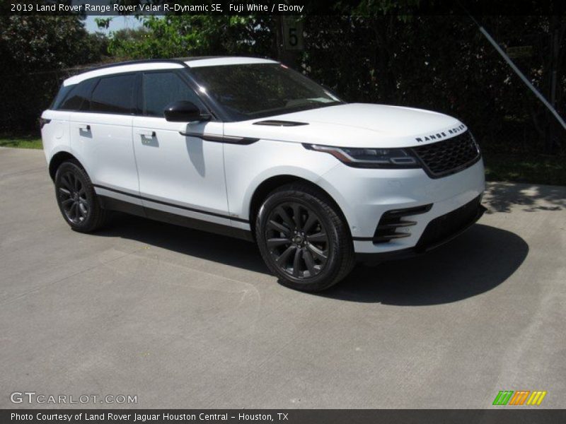 Fuji White / Ebony 2019 Land Rover Range Rover Velar R-Dynamic SE