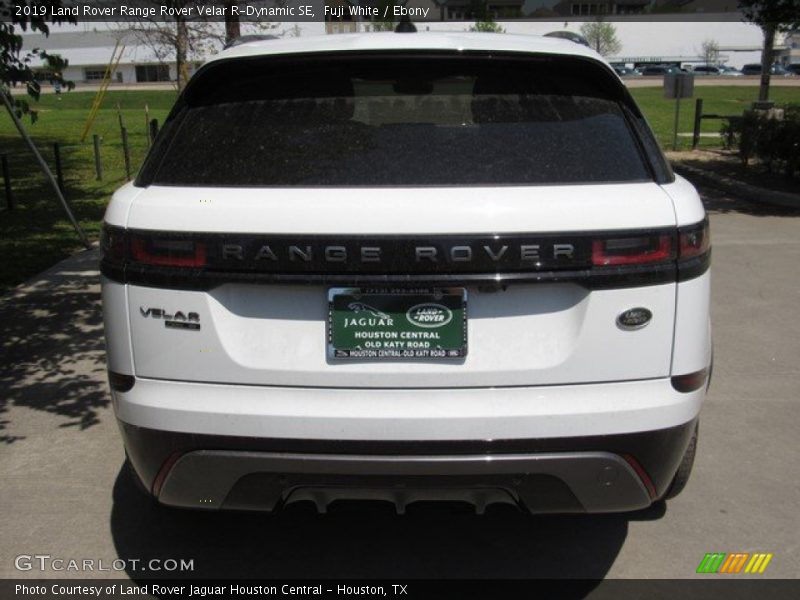 Fuji White / Ebony 2019 Land Rover Range Rover Velar R-Dynamic SE