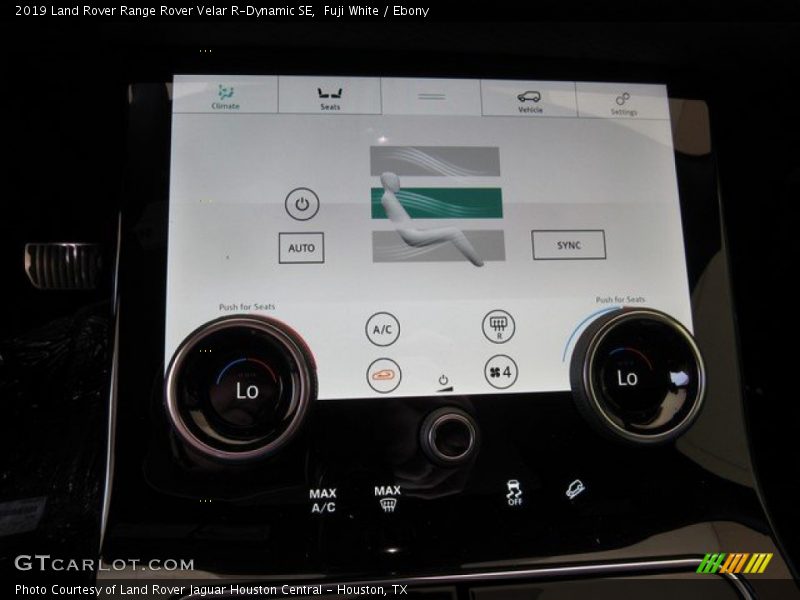 Fuji White / Ebony 2019 Land Rover Range Rover Velar R-Dynamic SE
