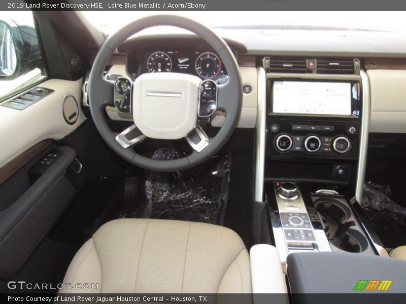 Loire Blue Metallic / Acorn/Ebony 2019 Land Rover Discovery HSE