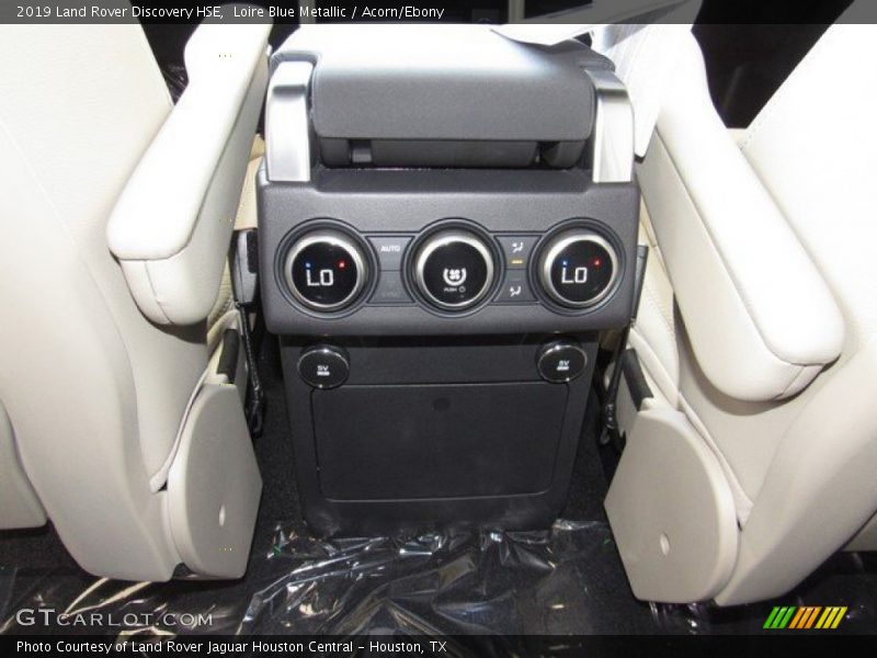 Loire Blue Metallic / Acorn/Ebony 2019 Land Rover Discovery HSE