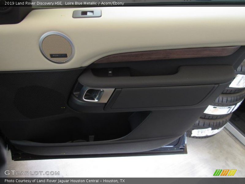Loire Blue Metallic / Acorn/Ebony 2019 Land Rover Discovery HSE