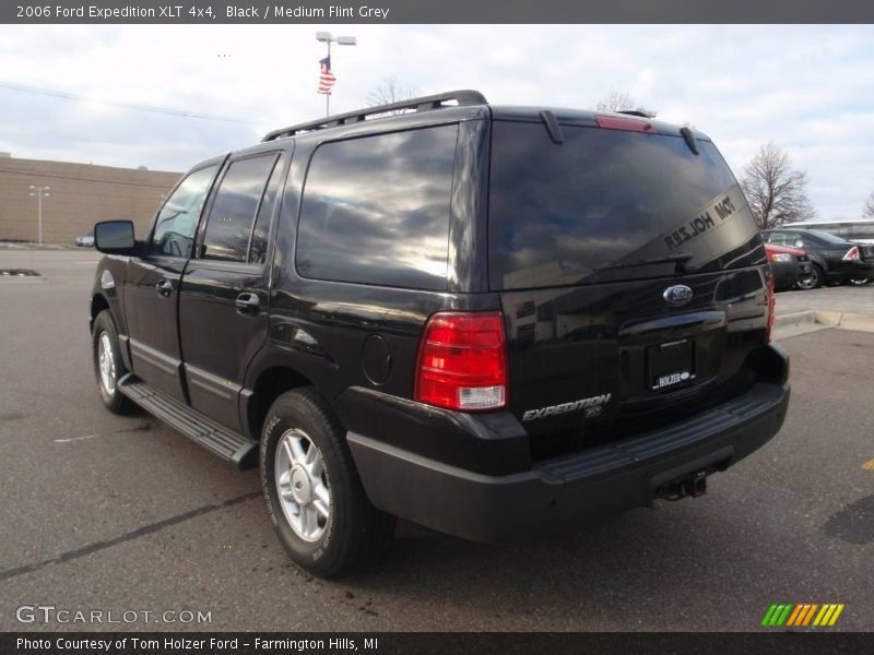 Black / Medium Flint Grey 2006 Ford Expedition XLT 4x4