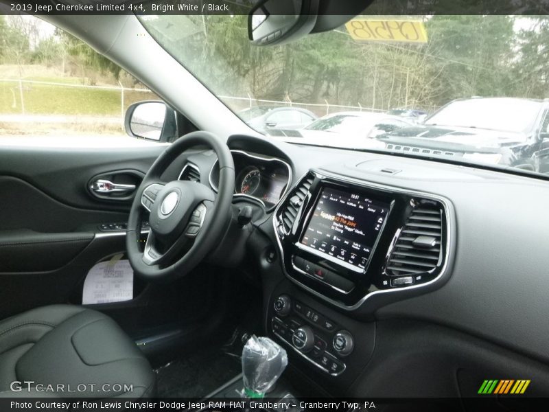 Bright White / Black 2019 Jeep Cherokee Limited 4x4