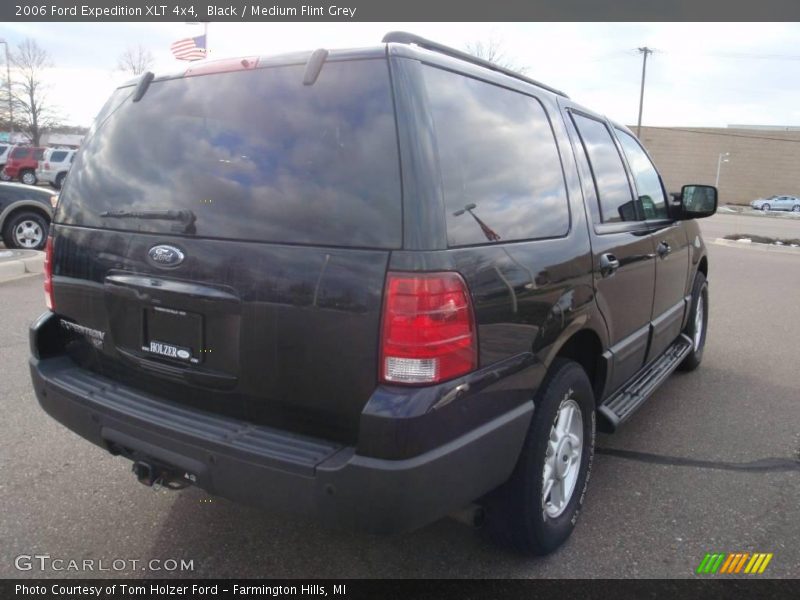 Black / Medium Flint Grey 2006 Ford Expedition XLT 4x4