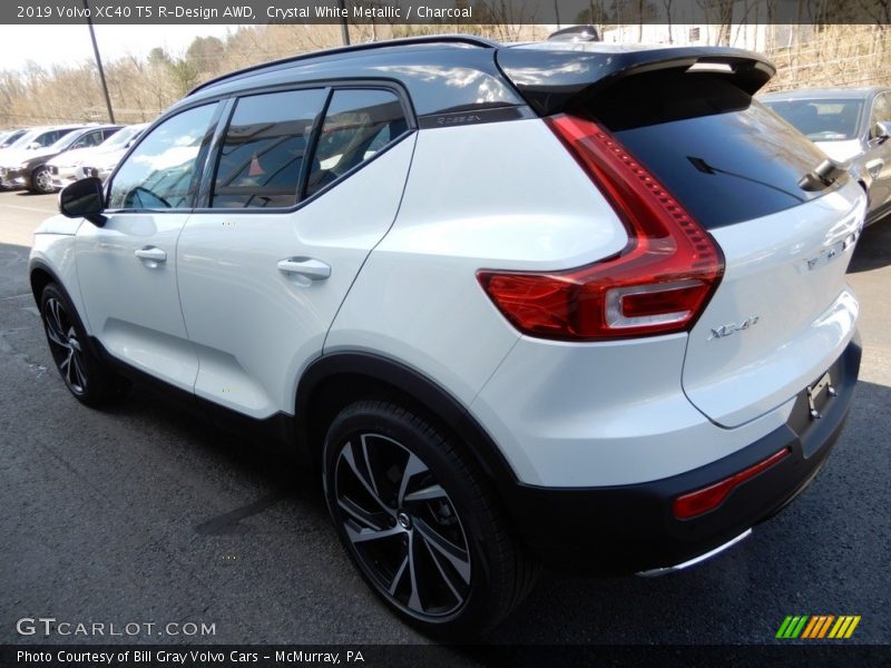 Crystal White Metallic / Charcoal 2019 Volvo XC40 T5 R-Design AWD