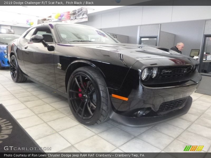 Pitch Black / Black 2019 Dodge Challenger R/T Scat Pack