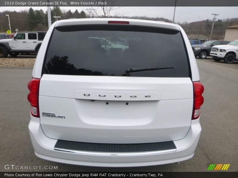 White Knuckle / Black 2019 Dodge Grand Caravan SE Plus