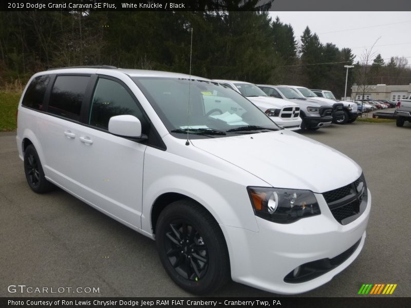 White Knuckle / Black 2019 Dodge Grand Caravan SE Plus