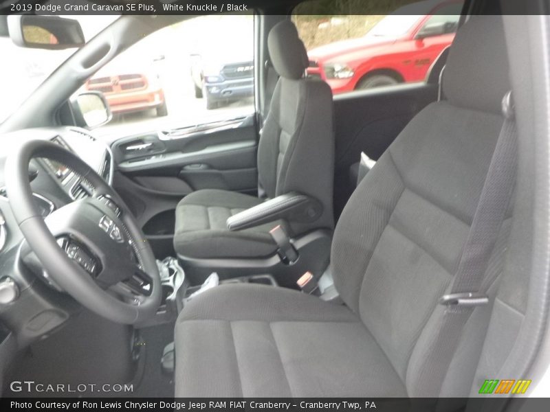 White Knuckle / Black 2019 Dodge Grand Caravan SE Plus