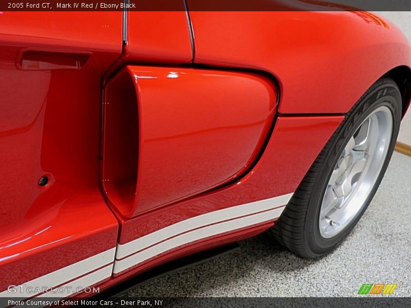 Mark IV Red / Ebony Black 2005 Ford GT