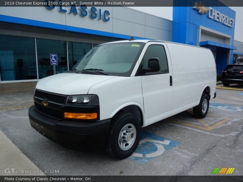 Summit White / Medium Pewter 2019 Chevrolet Express 2500 Cargo WT