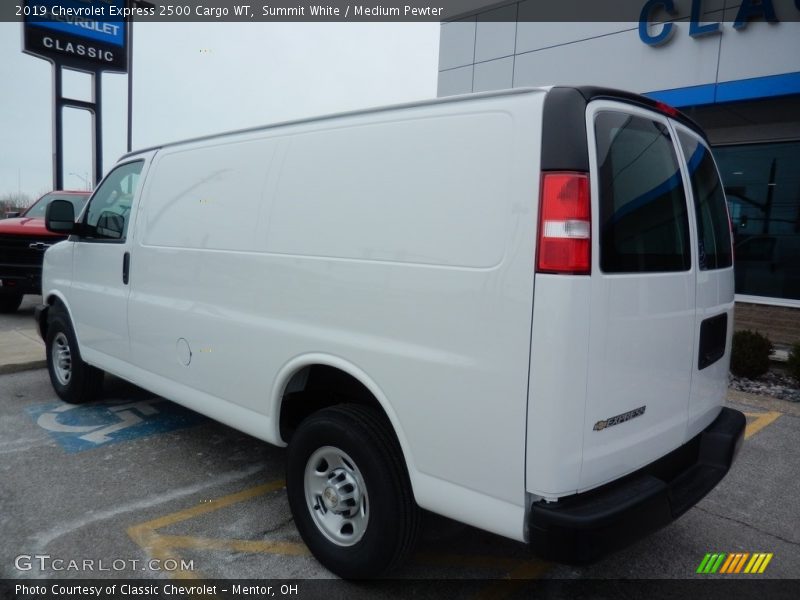 Summit White / Medium Pewter 2019 Chevrolet Express 2500 Cargo WT