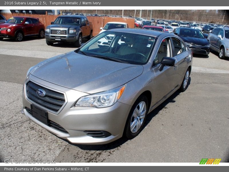 Tungsten Metallic / Warm Ivory 2016 Subaru Legacy 2.5i