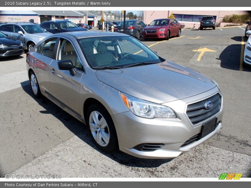 Tungsten Metallic / Warm Ivory 2016 Subaru Legacy 2.5i
